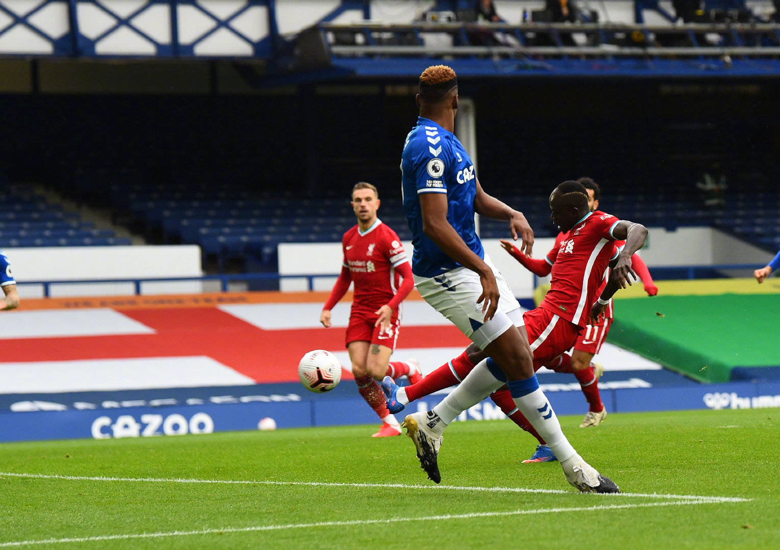 据知情人士 据知情人士